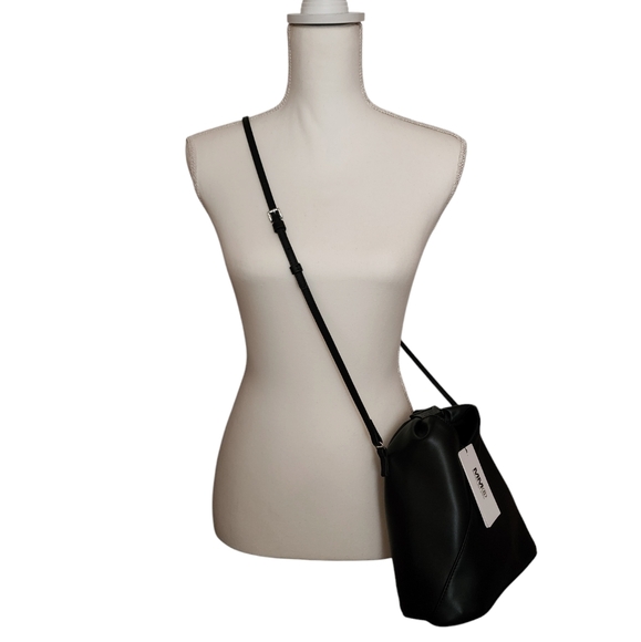 MM6 Maison Margiela Black Triangle Classic Crossbody Bag - Picture 2 of 8